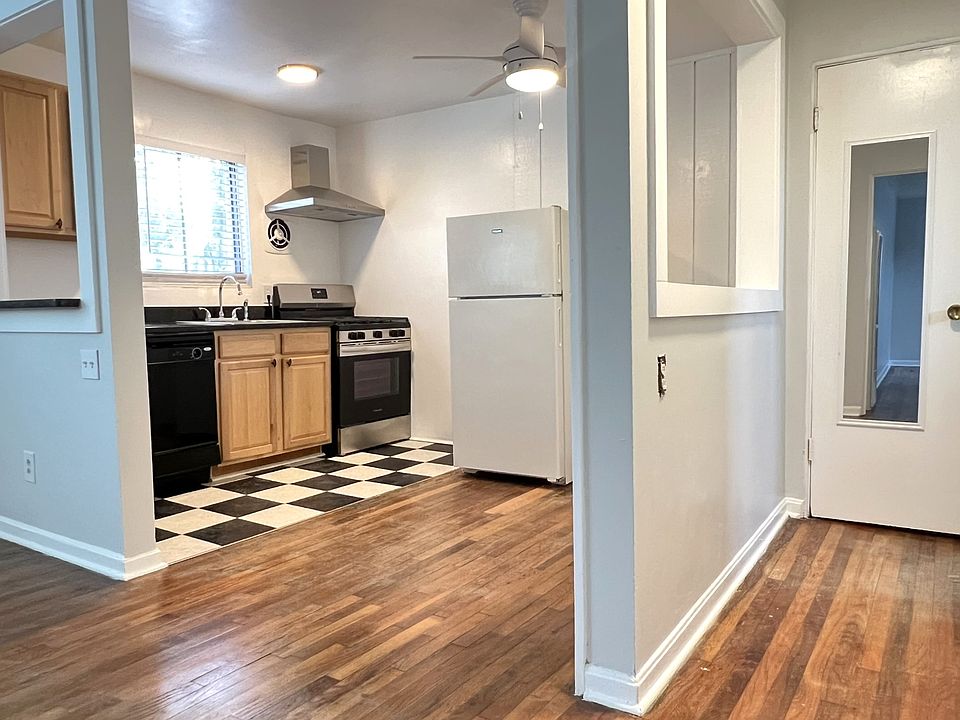 Open floor plan!