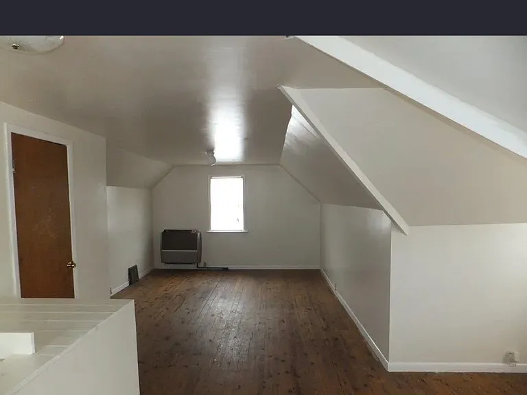 9403 Beech Ave — Photo 6