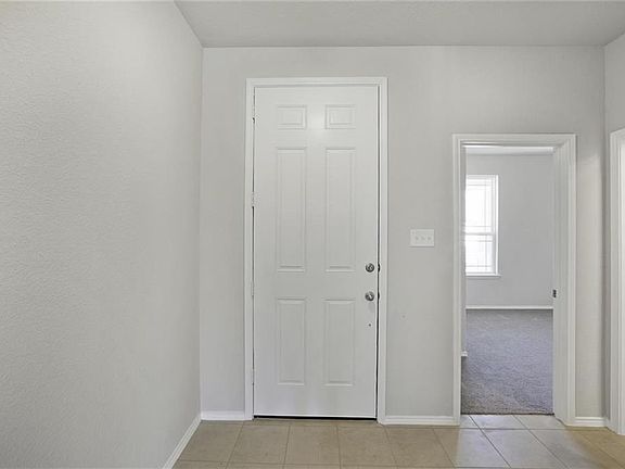 3rd image of 2139 Mossbrook Dr