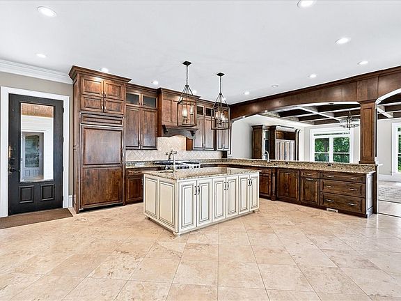 3rd image of 181 Sentell Rd