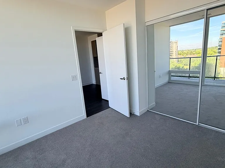 4010 Eglinton Ave W #801 — Photo 3