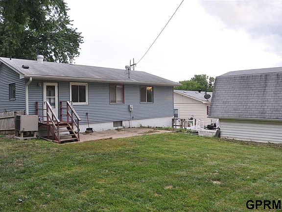 3rd image of 7714 Lillian Ave