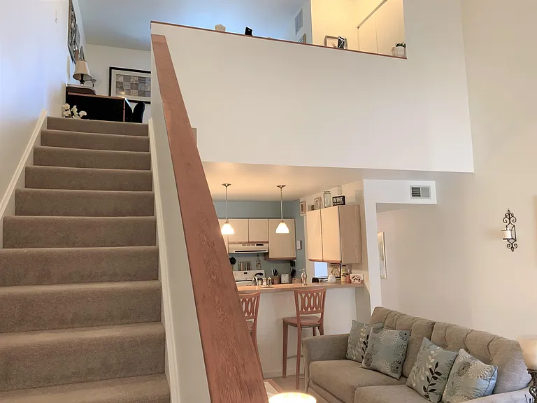 1002 Linden Ave #304 — Photo 18