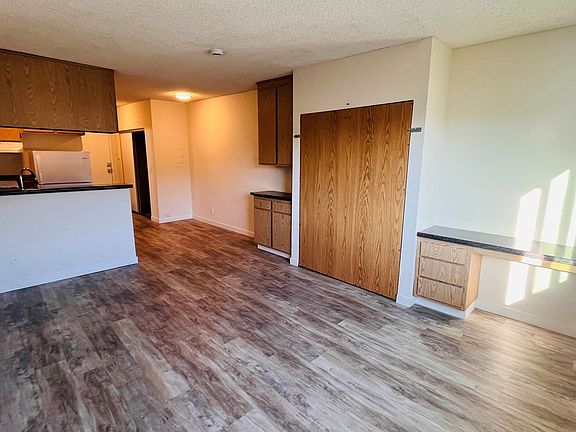 3rd image of 10075 Tujunga Canyon Blvd #208
