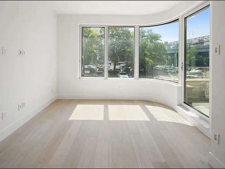 208 Delancey St #2A — Photo 1