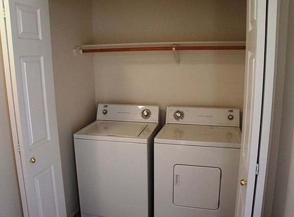 5th image of 920-942 NW Foster Dr