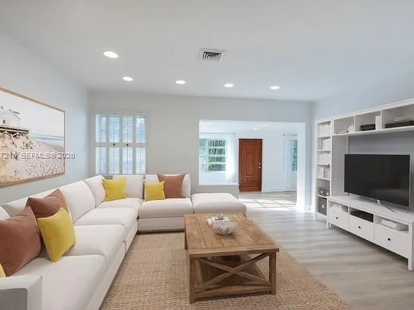 2515 Overbrook St, Miami, FL 33133