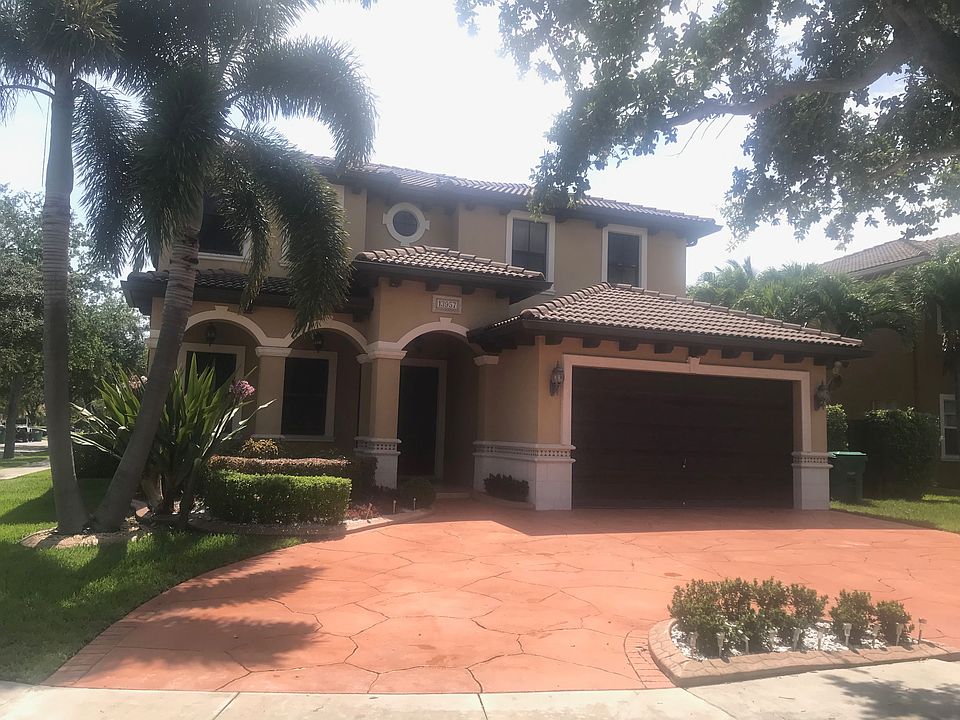1st image of 13957 NW 88th Pl