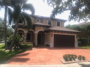 13957 NW 88th Pl, Miami Lakes, FL 33018