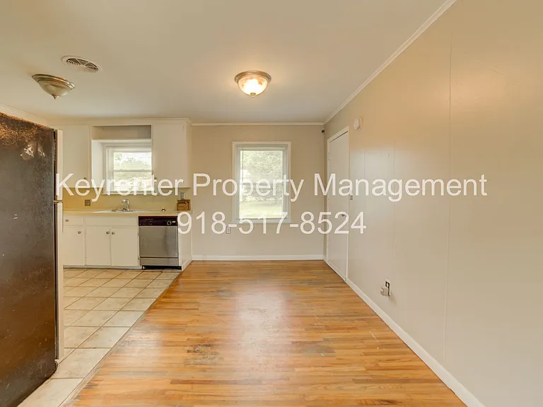 476 S 79th East Ave — Photo 8