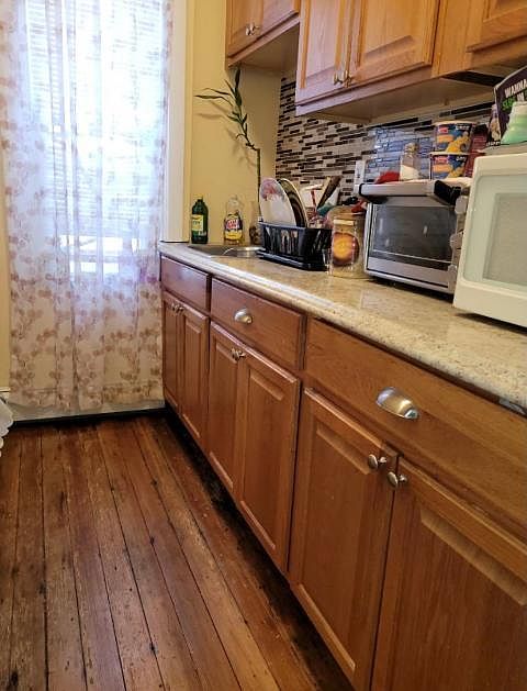 2nd image of 926 Chalkstone Ave #1
