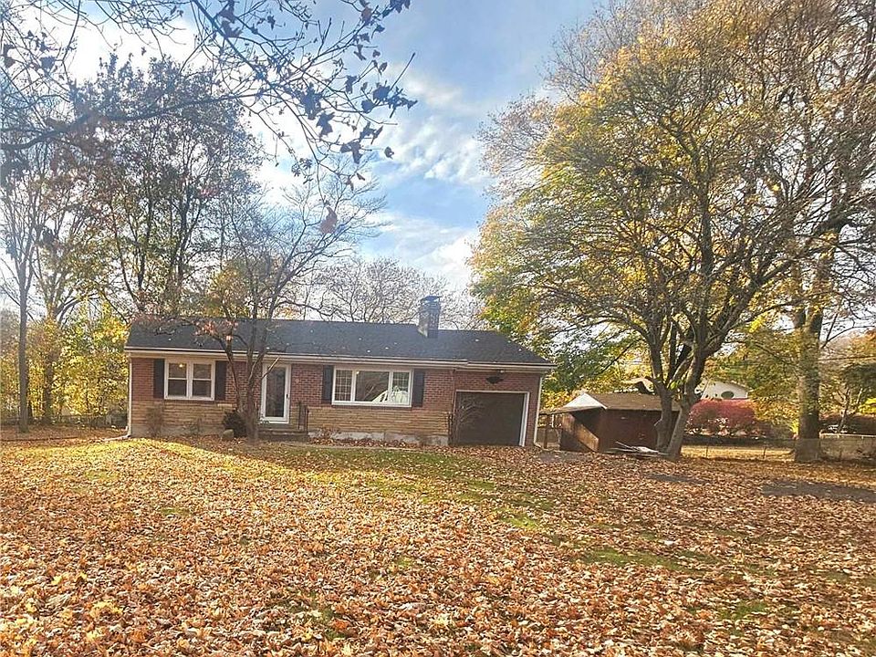 1st image of 8 Garden Drive