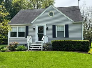 2043 State Rd NW, Warren, OH 44481