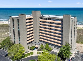 100 Lake Shore Dr APT 806, Michigan City, IN 46360