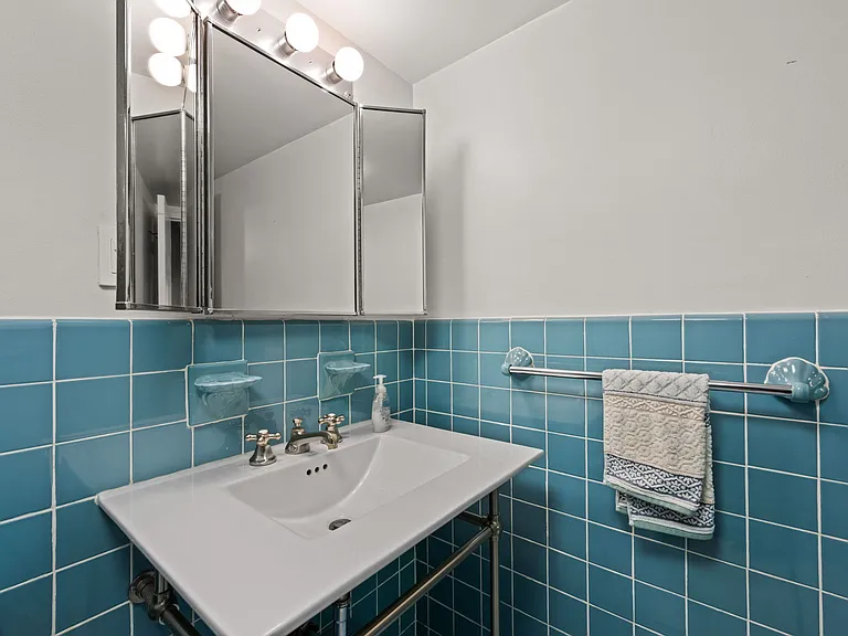 4201 Cathedral Ave NW #501W — Photo 25