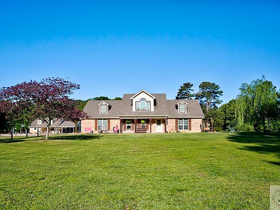 2nd image of 1519 Proetz Ln