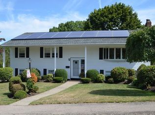 27 Barry St, Randolph, MA 02368