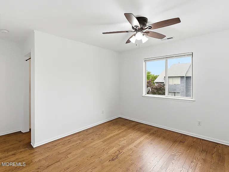 190 Spruce St #10 — Photo 25