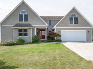 10957 Houvener Rd, Delton, MI 49046