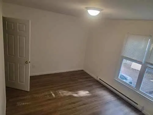 3 bed, 1700 sqft, $800 — Photo 3