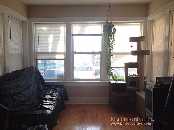 2nd image of 5065 N Damen Ave #1W
