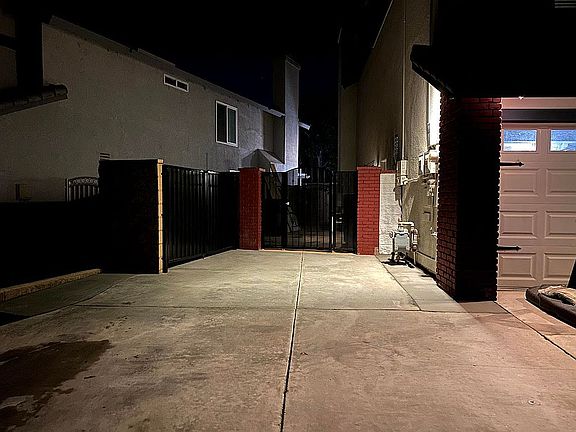 4th image of 6582 Darcena St