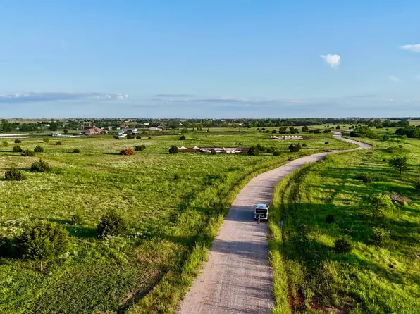 3 E 880th Rd, Cashion, OK 73016