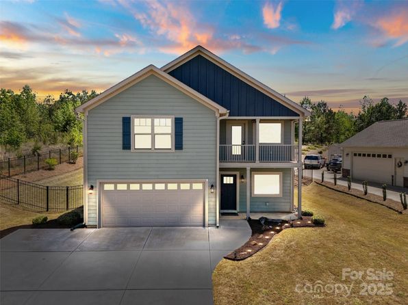 10270 Lakeshore Dr, Lancaster, SC 29720