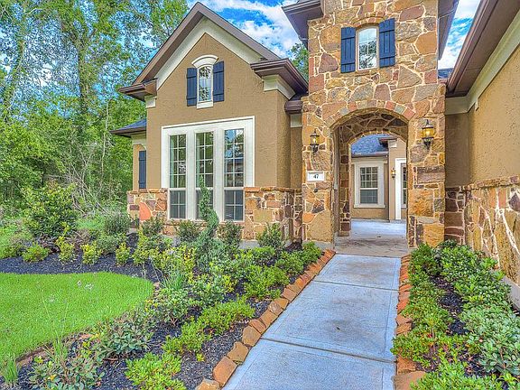 3rd image of 47 Aviano Cir