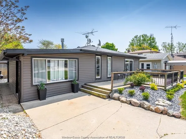 166 Stirling St, Lakeshore, ON N0R 1A0