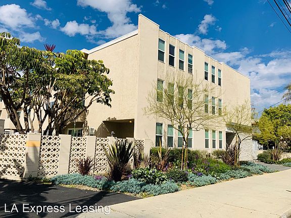 2nd image of 537 W Hyde Park Blvd #311