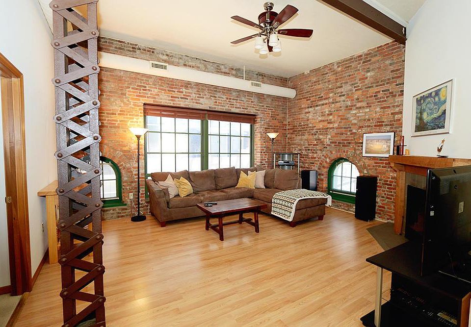 1st image of 51 W Blenkner St APT 202