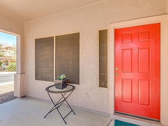 4th image of 44628 W Santa Fe Ave
