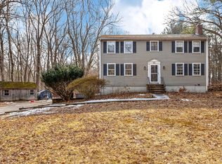 13 W Pine Dr, Walpole, MA 02081