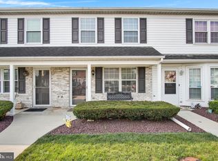 7 Southpoint Dr, Mechanicsburg, PA 17055