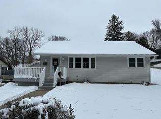 202 Pleasant Ave, Decorah, IA 52101