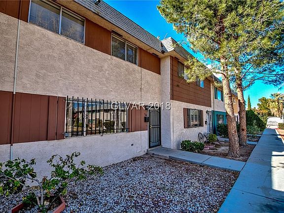 5th image of 568 Greenbriar Townhouse Way
