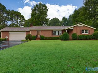 132 Sandy Dr, Huntsville, AL 35811