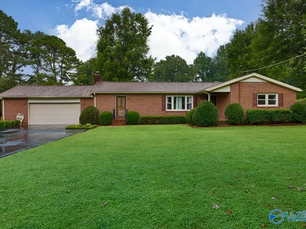 132 Sandy Dr, Huntsville, AL 35811