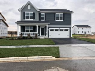 328 Longview Dr, Elgin, IL 60124