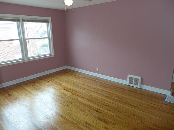 2nd image of 7211 N Bell Ave APT 1W