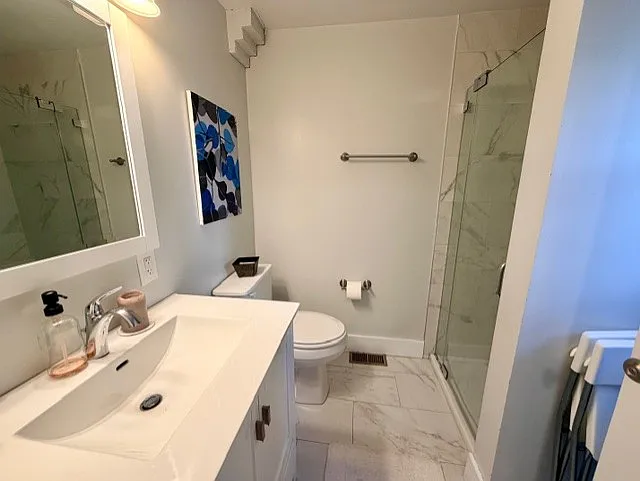 118 N Lambert St #1 — Photo 14