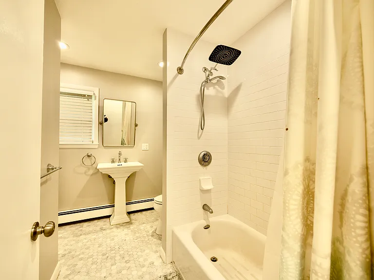 244 Green St — Photo 15