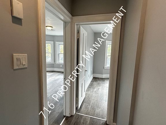 5th image of 136 Northland Ave