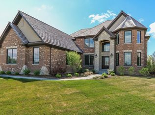 5 Scarlet Oak Dr, Hawthorn Woods, IL 60047