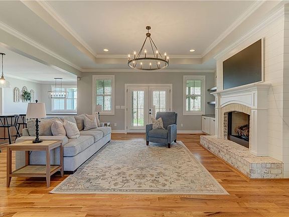 5th image of 417 Wild Fern Ln
