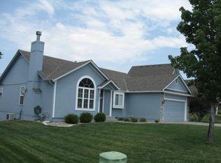 15514 Pebble Dr, Basehor, KS 66007