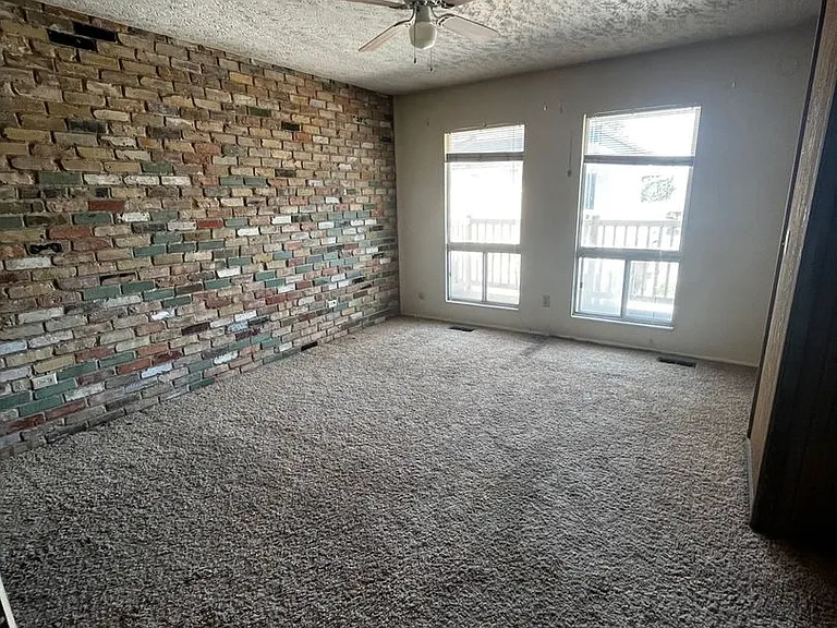 1165 Edgewood Dr — Photo 26