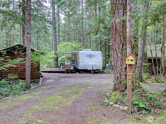 3rd image of 71 Wilderness Way