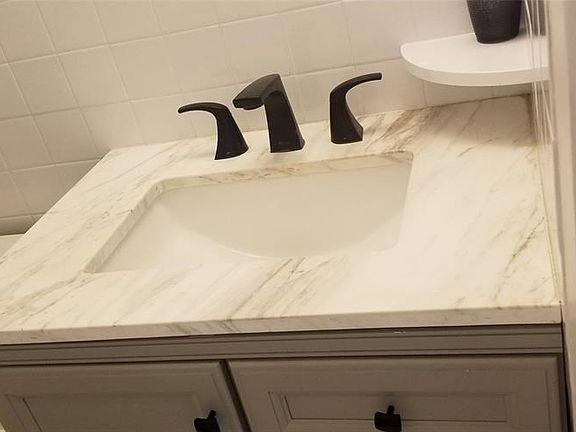 5th image of 5464 Academy St